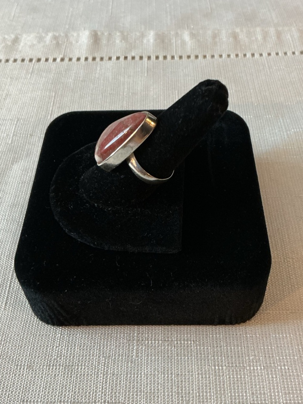 Red Jasper Vintage Sterling Silver Shield Ring - Picture 2 of 5